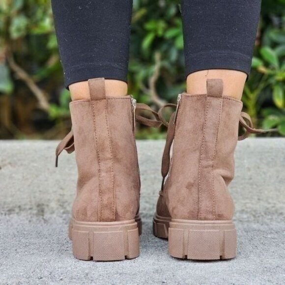 Womens Suede Nude Combat Ankle Boots Lace Up Heeled - Picture 5 of 5